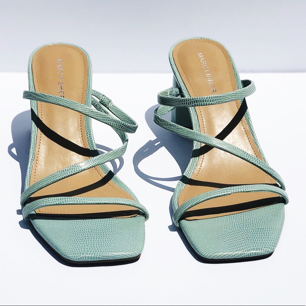 MARC FISHER ALIANA CROC EMBOSSED STRAPY HEELS  9M